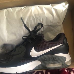 Air max Nike shoes ( WOMEN)